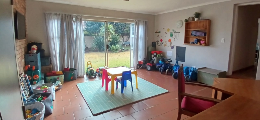 5 Bedroom Property for Sale in Panorama Free State